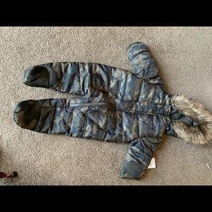 Rothschild Snow suit